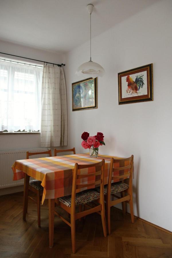 Ubytovani Na Statku Vedomice Exteriör bild