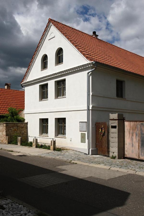 Ubytovani Na Statku Vedomice Exteriör bild
